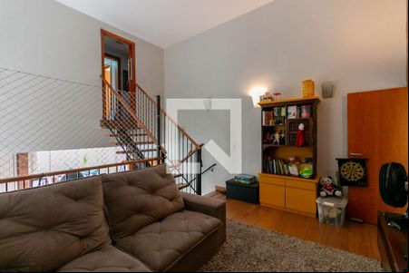 Casa à venda com 327m², 4 quartos e 4 vagasSala