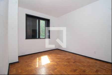 Sala  de apartamento para alugar com 3 quartos, 80m² em Ingá, Niterói