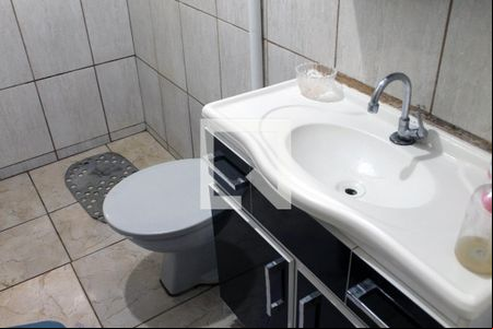 Banheiro de casa à venda com 2 quartos, 150m² em Feitoria, São Leopoldo