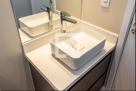 Banheiro de kitnet/studio para alugar com 1 quarto, 25m² em Brooklin Paulista, São Paulo