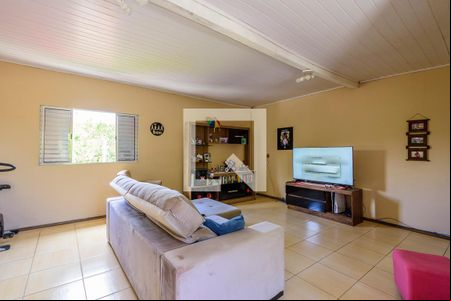 Sala 2 de casa à venda com 2 quartos, 180m² em Teresópolis, Porto Alegre