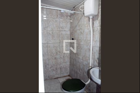 Banheiro de kitnet/studio para alugar com 1 quarto, 30m² em São João Batista, São Leopoldo