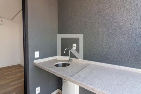 Sacada de kitnet/studio para alugar com 1 quarto, 35m² em Km 18, Osasco