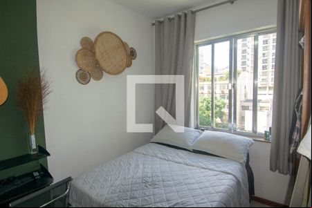 Quarto de apartamento à venda com 2 quartos, 76m² em Jardim Botânico, Rio de Janeiro