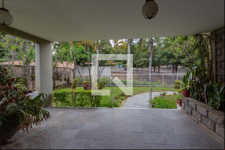 Varanda de casa à venda com 4 quartos, 477m² em Garças, Belo Horizonte
