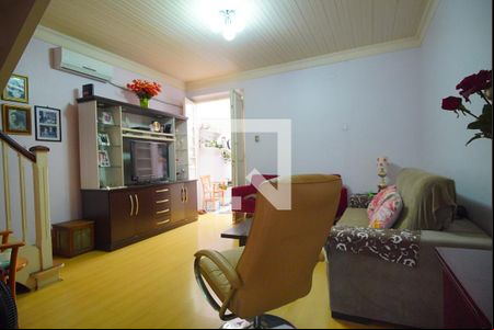 Sala de casa à venda com 2 quartos, 280m² em Floresta, Porto Alegre