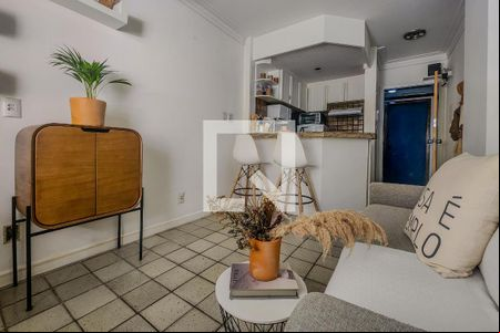 Sala de apartamento para alugar com 1 quarto, 35m² em Ondina, Salvador