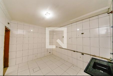 Sala/Cozinha de casa para alugar com 2 quartos, 180m² em Vila Paulo Silas, São Paulo