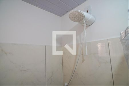 Banheiro de kitnet/studio para alugar com 1 quarto, 46m² em Piratininga, Niterói