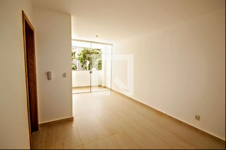 Sala de apartamento à venda com 3 quartos, 80m² em Nova Suíça, Belo Horizonte