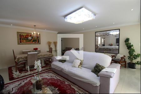 Sala de casa para alugar com 3 quartos, 620m² em Jacarepaguá, Rio de Janeiro