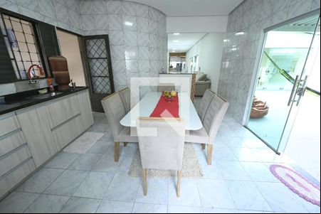 Cozinha de casa de condomínio para alugar com 3 quartos, 108m² em Vila Isaura, Goiânia