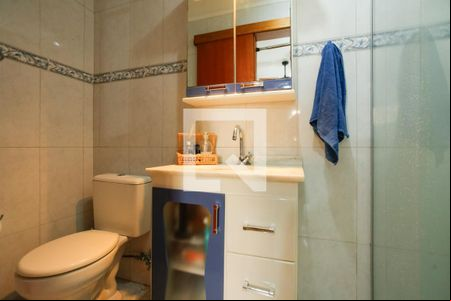 Banheiro de apartamento à venda com 1 quarto, 45m² em Cristo Redentor, Porto Alegre