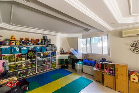 Sala de casa de condomínio à venda com 6 quartos, 600m² em Tamboré, Santana de Parnaíba