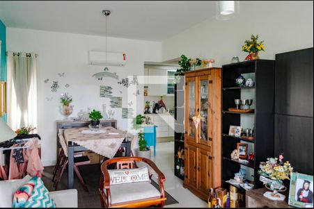Sala de apartamento para alugar com 2 quartos, 84m² em Campeche, Florianópolis