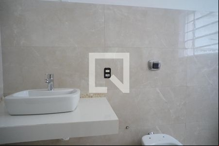 Banheiro suite de apartamento para alugar com 2 quartos, 92m² em Rio Branco, Porto Alegre