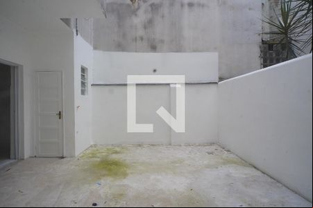 Sala - Vista de apartamento para alugar com 2 quartos, 92m² em Rio Branco, Porto Alegre