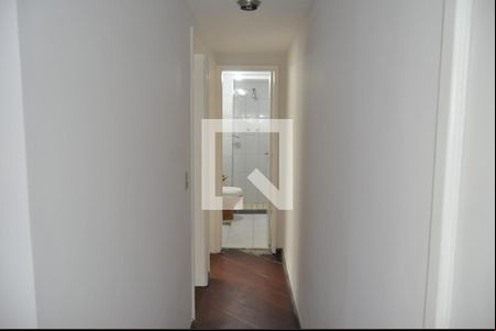 Corredor de apartamento para alugar com 2 quartos, 54m² em Rocha, Rio de Janeiro