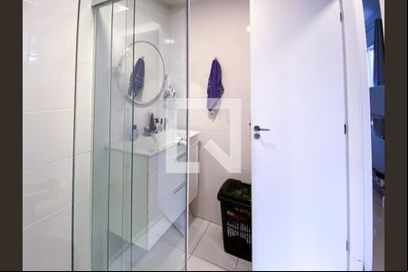Banheiro  de apartamento à venda com 1 quarto, 45m² em Parque Pinheiros, São Paulo