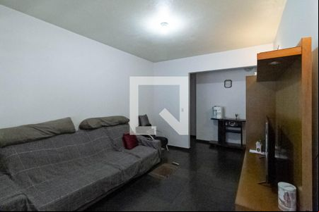 Casa 1 - Sala de casa à venda com 3 quartos, 130m² em Santa Terezinha, Belo Horizonte
