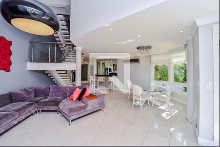 Sala de casa de condomínio para alugar com 4 quartos, 207m² em Ecoville, Porto Alegre
