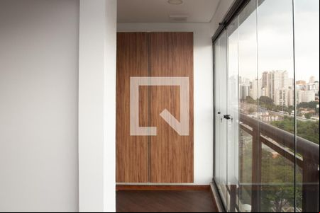 Sala de apartamento à venda com 2 quartos, 54m² em Indianópolis, São Paulo