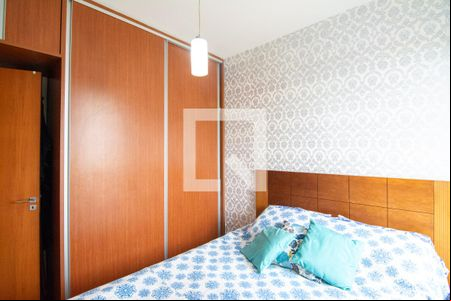 Quarto de apartamento para alugar com 3 quartos, 70m² em Camargos, Belo Horizonte