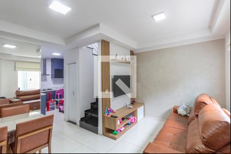 Sala  de casa de condomínio à venda com 2 quartos, 110m² em Vila Talarico, São Paulo