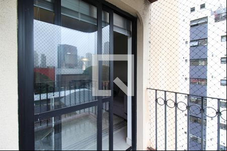Varanda  de apartamento para alugar com 1 quarto, 45m² em Itaim Bibi, São Paulo