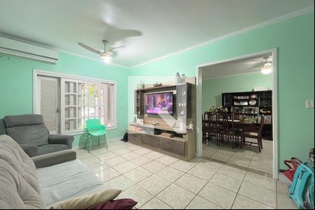 Sala de casa à venda com 4 quartos, 310m² em Jardim Itu, Porto Alegre