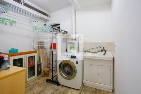 Lavanderia de apartamento à venda com 3 quartos, 58m² em Sarandi, Porto Alegre