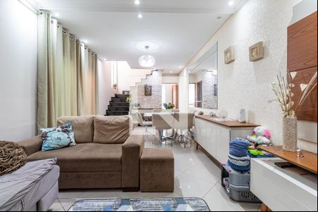 Sala de casa para alugar com 3 quartos, 150m² em Jardim Santa Clara, Guarulhos