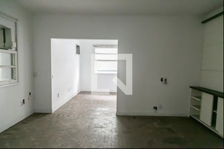 Sala de casa à venda com 3 quartos, 250m² em Petrópolis, Porto Alegre