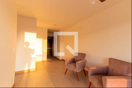 Sala de apartamento à venda com 2 quartos, 72m² em Piratininga, Niterói