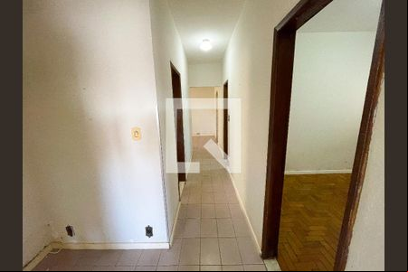 Corredor de casa à venda com 3 quartos, 320m² em Araguaia, Belo Horizonte