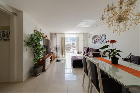 Sala de apartamento à venda com 3 quartos, 165m² em Barra da Tijuca, Rio de Janeiro