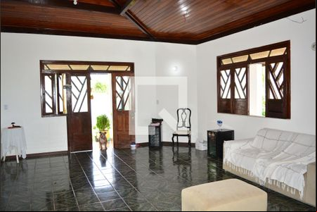 Sala de casa para alugar com 6 quartos, 700m² em Itapuã, Salvador