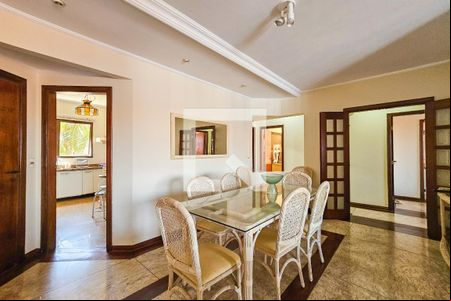 Sala de casa de condomínio para alugar com 4 quartos, 154m² em Jardim Tejereba, Guarujá
