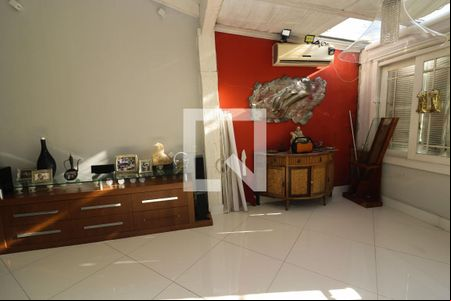 Sala de casa de condomínio para alugar com 3 quartos, 620m² em Santa Tereza, Porto Alegre