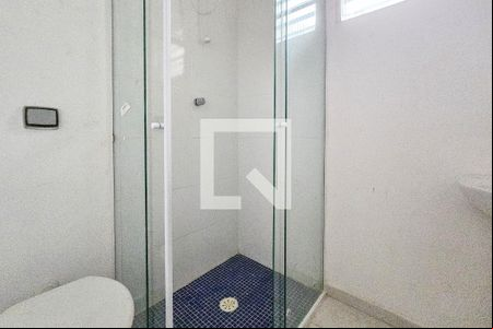 Banheiro de casa para alugar com 1 quarto, 30m² em Vila Santo Antônio, Guarujá