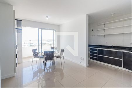 Sala de apartamento para alugar com 3 quartos, 85m² em Capoeiras, Florianópolis