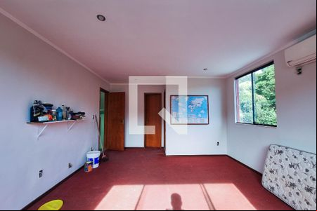 Suíte 1 de casa à venda com 3 quartos, 300m² em Vila Progresso, Niterói