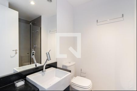 Banheiro de casa de condomínio à venda com 1 quarto, 20m² em Indianópolis, São Paulo