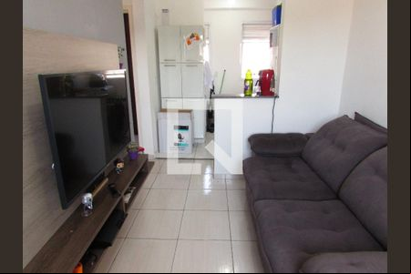 Sala de apartamento para alugar com 2 quartos, 40m² em Jardim Santa Rosa, Taboão da Serra