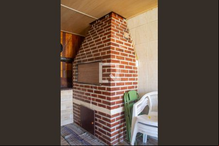 Churrasqueira  de casa à venda com 3 quartos, 120m² em Vila Nova, Porto Alegre