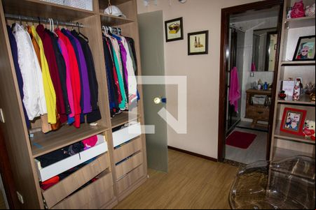 Quarto de casa de condomínio à venda com 3 quartos, 600m² em Anil, Rio de Janeiro