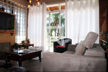 Sala de casa à venda com 6 quartos, 394m² em Jardim América, São Leopoldo