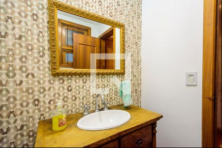 Lavabo de casa de condomínio para alugar com 4 quartos, 227m² em Cristal, Porto Alegre