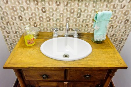 Lavabo de casa de condomínio para alugar com 4 quartos, 227m² em Cristal, Porto Alegre
