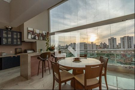 Sala de Estar/Jantar de apartamento para alugar com 4 quartos, 189m² em Cambuí, Campinas